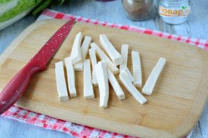 Рулетики из пекинской капусты с ветчиной