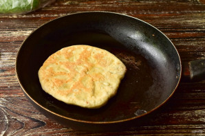 Лепешка с фасолью и фаршем Лепешка с фасолью и фаршем