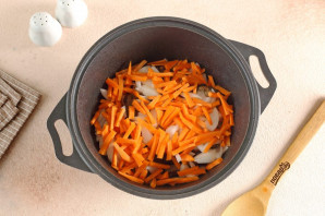 Бигус с ребрышками Бигус с ребрышками