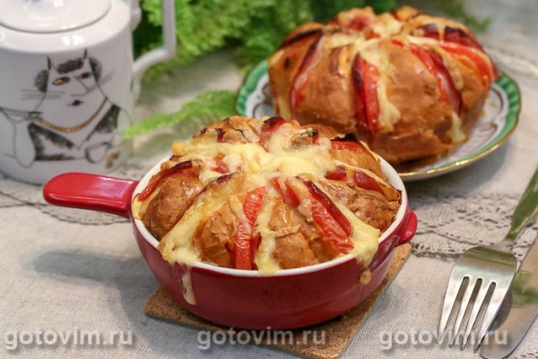 Булочки, фаршированные сыром и колбасой