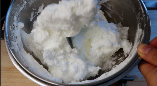 Клубничный десерт из трех ингредиентов, пошаговый рецепт с фото Клубничный десерт из трех ингредиентов, пошаговый рецепт с фото