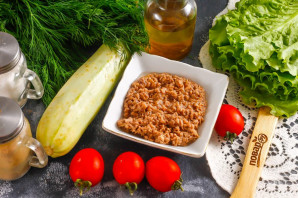 Салат из кабачков с тунцом