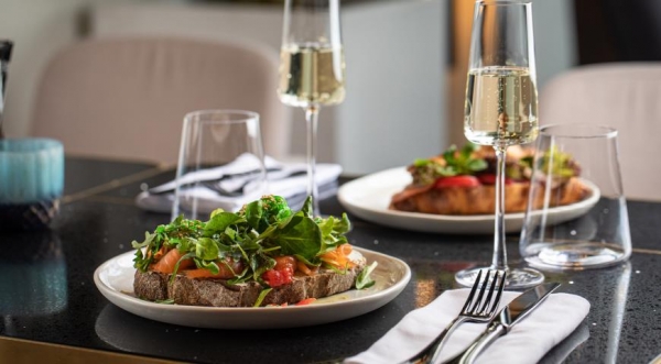 Цельнозерновой тост со слабосоленым лососем и водорослями чука, пошаговый рецепт с фото Цельнозерновой тост со слабосоленым лососем и водорослями чука, пошаговый рецепт с фото