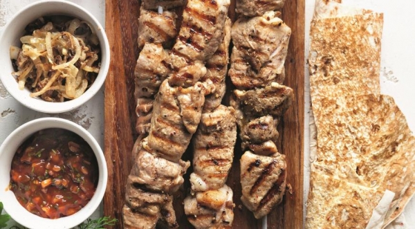 Классический шашлык из свинины с луком, пошаговый рецепт с фото Классический шашлык из свинины с луком, пошаговый рецепт с фото