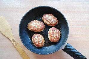 Котлеты по-украински Котлеты по-украински