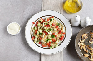 Салат с омлетом