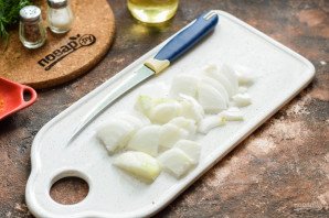 Говяжья печень тушеная с помидорами Говяжья печень тушеная с помидорами