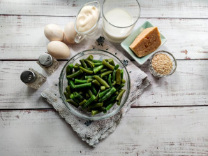 Салат с омлетом и фасолью Салат с омлетом и фасолью