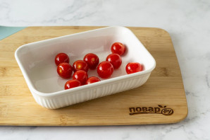 Теплый салат с фасолью