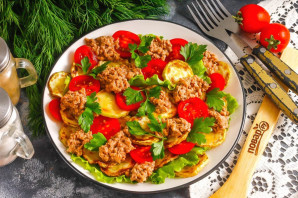 Салат из кабачков с тунцом