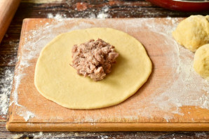 Лепешка с фасолью и фаршем Лепешка с фасолью и фаршем