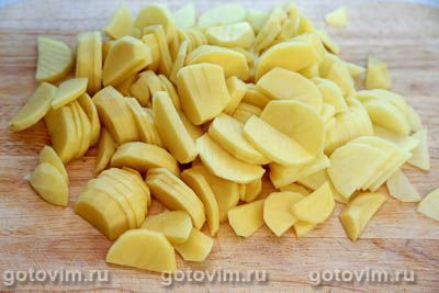 Тажин из колбасок с картошкой Тажин из колбасок с картошкой