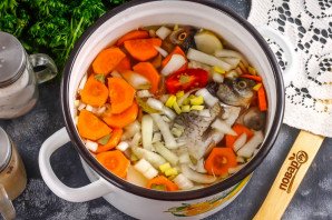 Заливное из ухи Заливное из ухи