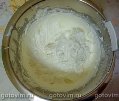 Торт с грушей и творожным кремом в мультиварке Торт с грушей и творожным кремом в мультиварке