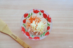 Витаминный салат из морской капусты Витаминный салат из морской капусты