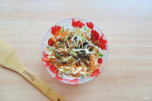 Витаминный салат из морской капусты Витаминный салат из морской капусты