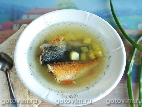 Уха из окуней и ершей