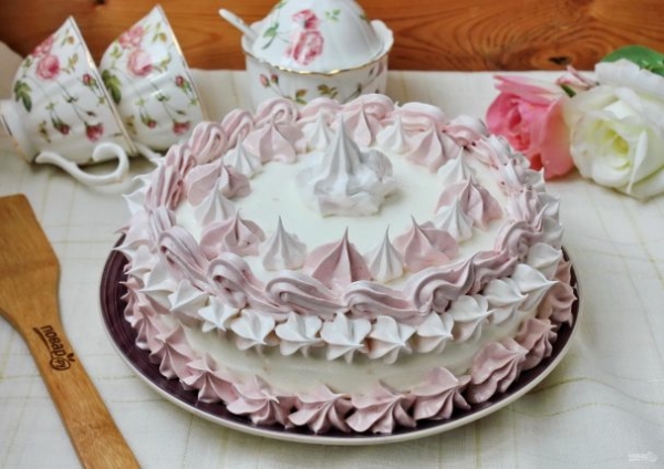 Торт со сливками и ананасами Торт со сливками и ананасами