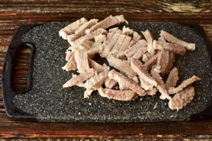Деревенский салат с мясом Деревенский салат с мясом