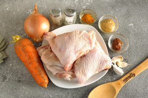 Курица с овощами в собственном соку