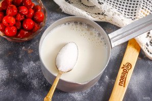 Панна-котта с вишней Панна-котта с вишней