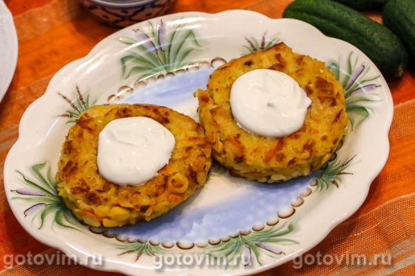Рисовые котлеты с кукурузой