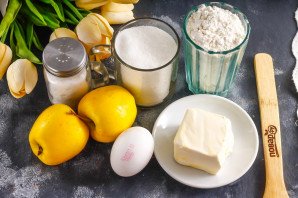 Яблочный тарт с карамелью Яблочный тарт с карамелью