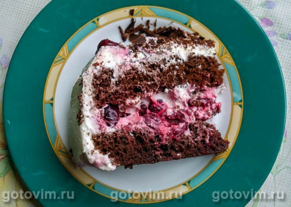 Торт «Черный лес» с творожным кремом в мультиварке