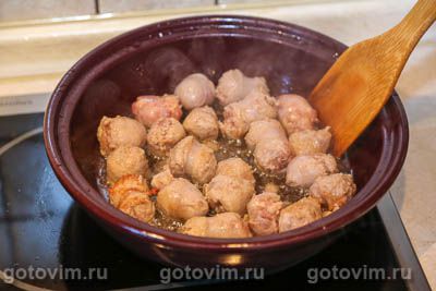 Тажин из колбасок с картошкой Тажин из колбасок с картошкой