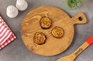 Пирамидки из баклажанов Пирамидки из баклажанов