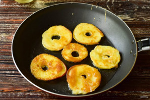 Яблочные донатсы