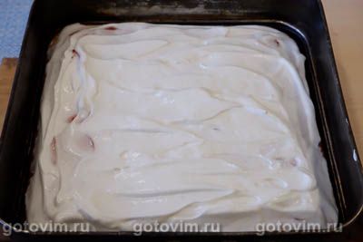 Пирог с клубникой, сливками и корочкой из взбитых белков Пирог с клубникой, сливками и корочкой из взбитых белков