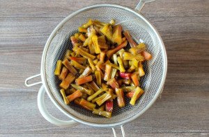 Цукаты из ревеня Цукаты из ревеня