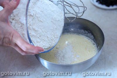 Шарлотка с клубникой Шарлотка с клубникой