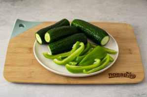 Огурцы с перцем на зиму Огурцы с перцем на зиму