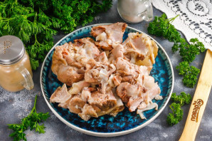 Домашняя колбаса из свинины в бутылке Домашняя колбаса из свинины в бутылке