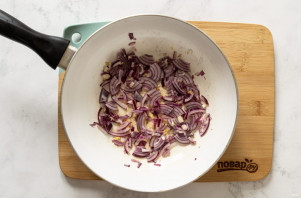 Китайские пельмени с капустой и грибами Китайские пельмени с капустой и грибами