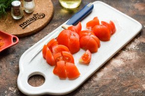 Говяжья печень тушеная с помидорами Говяжья печень тушеная с помидорами