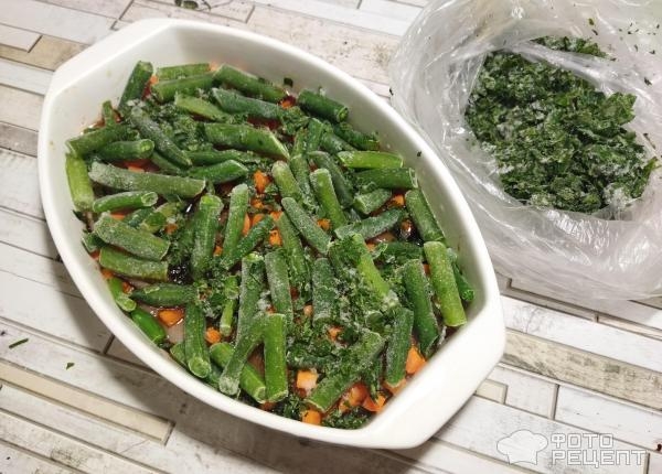 Рецепт: Куриное филе со стручковой фасолью - под творожной заливкой в духовке Рецепт: Куриное филе со стручковой фасолью - под творожной заливкой в духовке