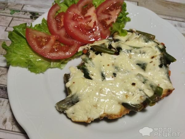 Рецепт: Куриное филе со стручковой фасолью - под творожной заливкой в духовке Рецепт: Куриное филе со стручковой фасолью - под творожной заливкой в духовке