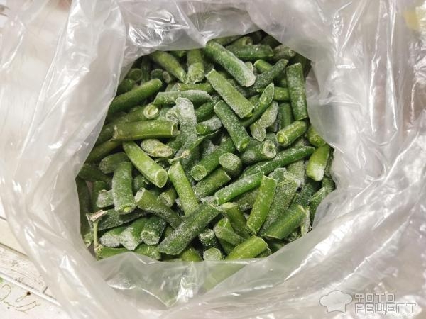 Рецепт: Куриное филе со стручковой фасолью - под творожной заливкой в духовке Рецепт: Куриное филе со стручковой фасолью - под творожной заливкой в духовке