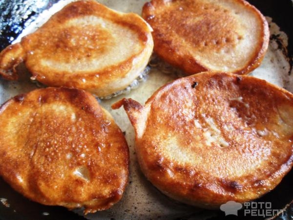 Рецепт: Оладьи из ржаной муки - на кефире