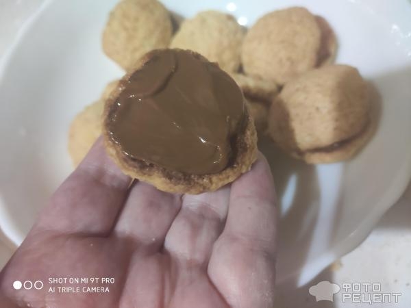 Рецепт: Песочное печенье "Нежность" - С варёным сгущеным молоком. Рецепт: Песочное печенье "Нежность" - С варёным сгущеным молоком.