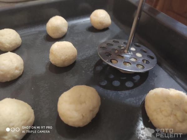 Рецепт: Песочное печенье "Нежность" - С варёным сгущеным молоком. Рецепт: Песочное печенье "Нежность" - С варёным сгущеным молоком.