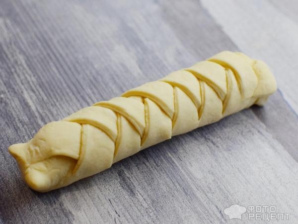 Рецепт: Слойки с моцареллой - Косички с палочками моцареллы - быстро и вкусно! Рецепт: Слойки с моцареллой - Косички с палочками моцареллы - быстро и вкусно!