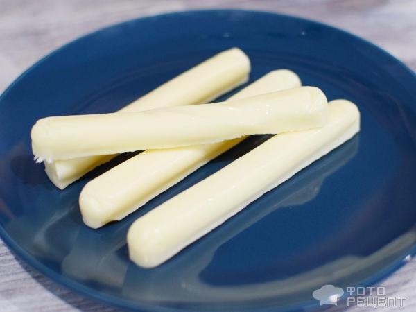 Рецепт: Слойки с моцареллой - Косички с палочками моцареллы - быстро и вкусно! Рецепт: Слойки с моцареллой - Косички с палочками моцареллы - быстро и вкусно!