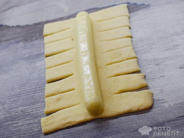 Рецепт: Слойки с моцареллой - Косички с палочками моцареллы - быстро и вкусно! Рецепт: Слойки с моцареллой - Косички с палочками моцареллы - быстро и вкусно!