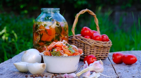 Маринованные помидоры от шефов братьев Березуцких (почти по маминому рецепту), пошаговый рецепт с фото