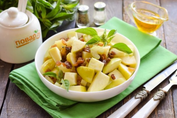 Салат "Гусарский" с сельдереем Салат "Гусарский" с сельдереем