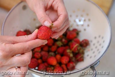 Клубника, протертая с сахаром 